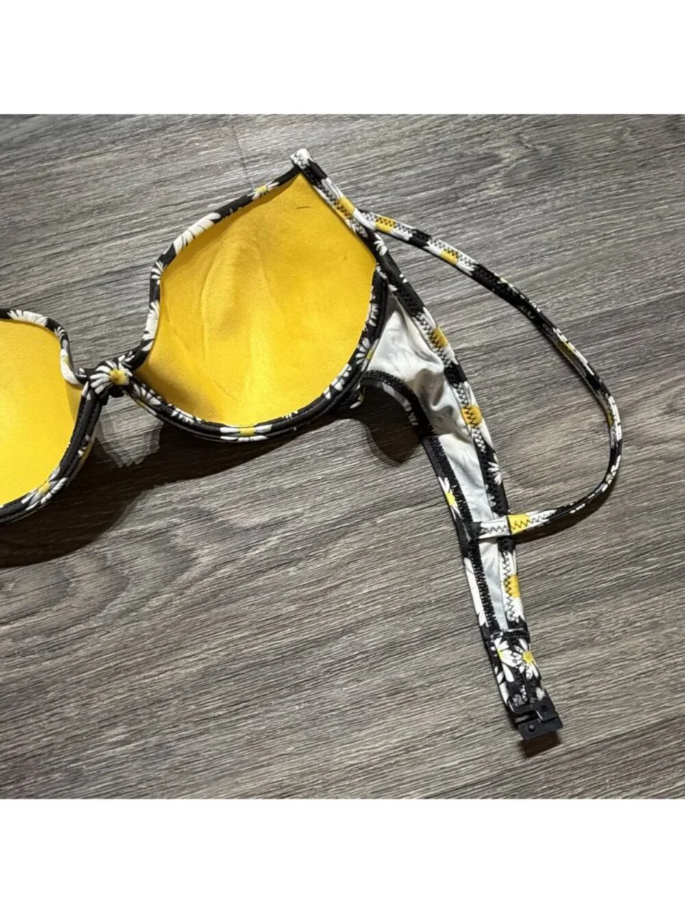 Daisy Print Padded Bikini Top S-M Adjustable Strap Hippie Festival Floral Retro